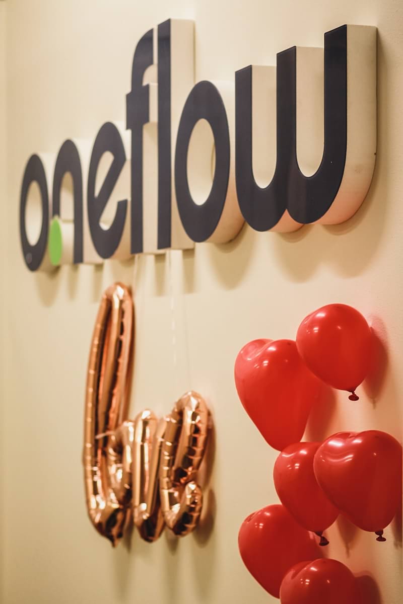 oneflow-sign.jpg