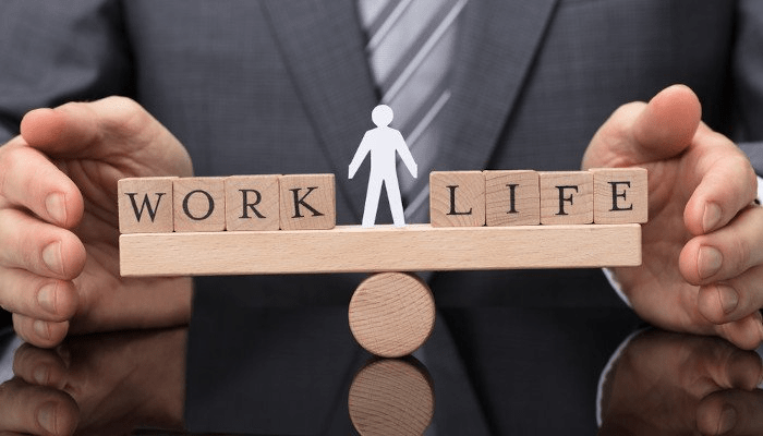 Work-Life-Balance-1005704827-700.jpg
