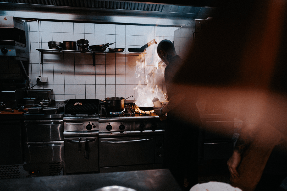 Blå Porten söker fyra kockar