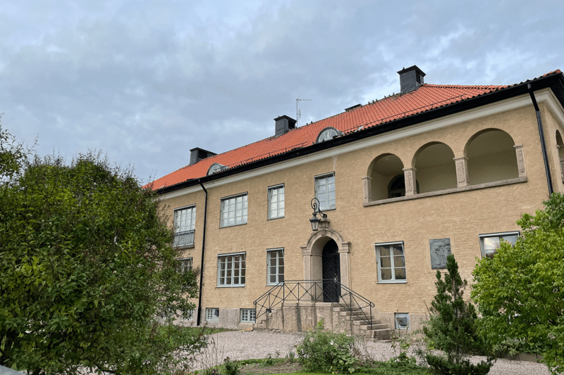 Modig rektor - Amerikanska Gymnasiet Uppsala image